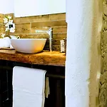 Makuti Bed and breakfast 4*