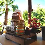 Makuti Bed & Breakfast