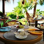 Makuti Bed & Breakfast