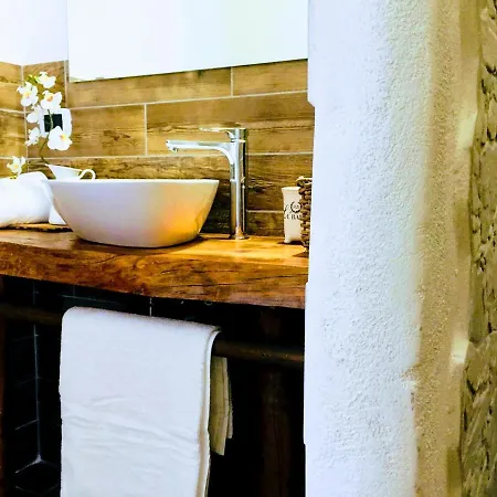 Makuti Bed & Breakfast 4*