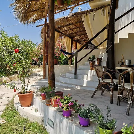 Makuti Bed & Breakfast *