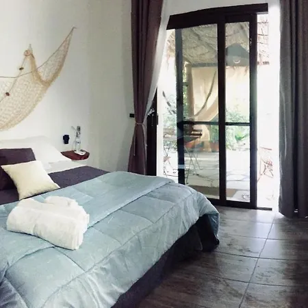Bed & Breakfast Makuti *