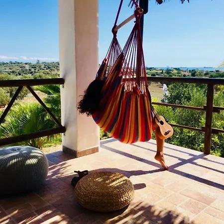 Bed & Breakfast Makuti