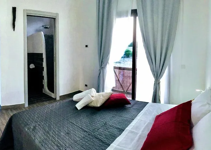 Makuti 4*