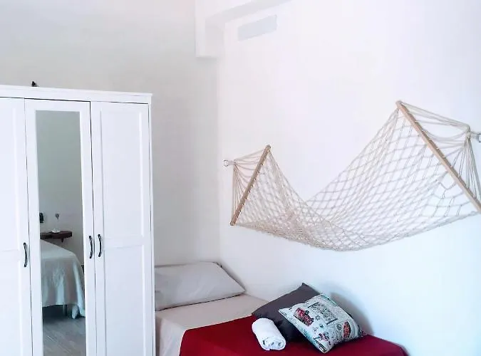 Makuti فندق مبيت وإفطار بوزالو