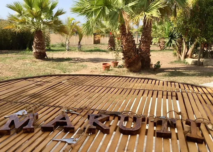 فندق مبيت وإفطار Makuti