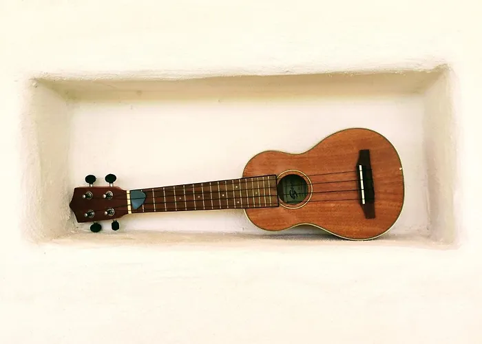 Makuti بوزالو